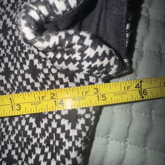 Parker Black & White Geometric Fit & Flare Dress with Leather Trim – Size XS - Picture 8 of 13